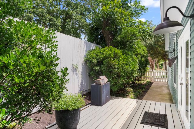 722 Jackson Street, Columbus, TX 78934