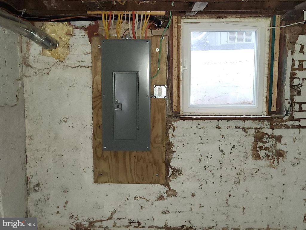 Image 17 of property listing at 1347 HERKIMER ST, Baltimore, MD 21223