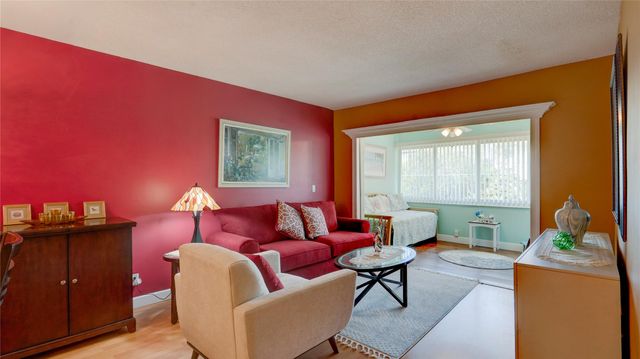 3150 Holiday Springs Boulevard 311, Margate, FL 33063