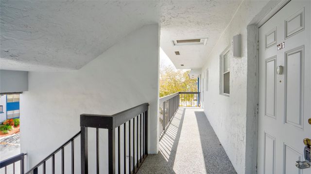 3150 Holiday Springs Boulevard 311, Margate, FL 33063