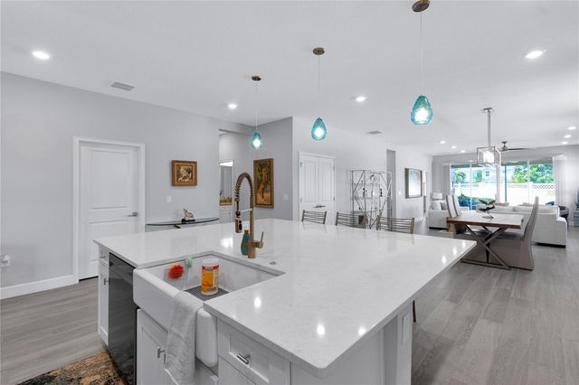 5344 WISHING ARCH DRIVE, Apollo Beach, FL 33572