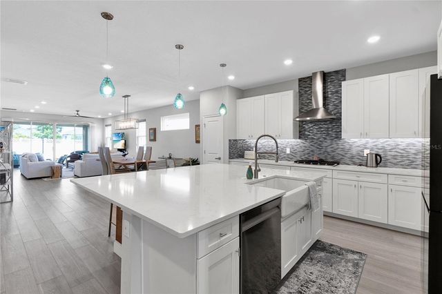 5344 WISHING ARCH DRIVE, Apollo Beach, FL 33572