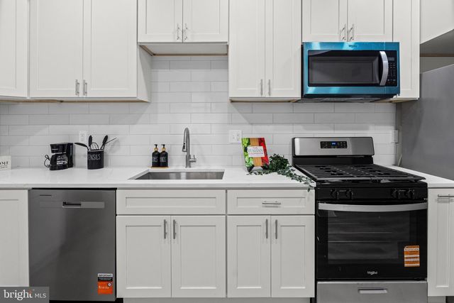 22 N GILMOR ST, Baltimore, MD 21223