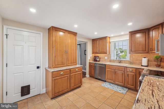 8503 MEMORIAL DRIVE, Green Lane, PA 18054