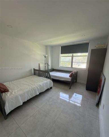 2851 NE 183rd St 212E, Aventura, FL 33160