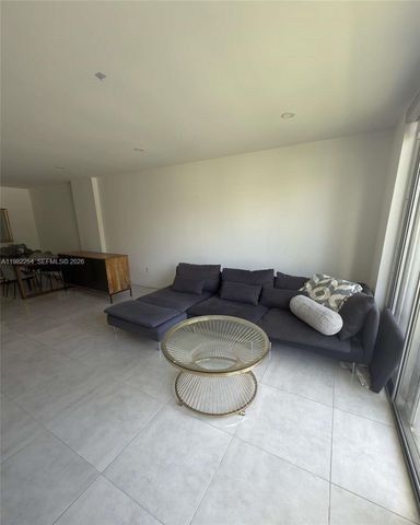 2851 NE 183rd St 212E, Aventura, FL 33160