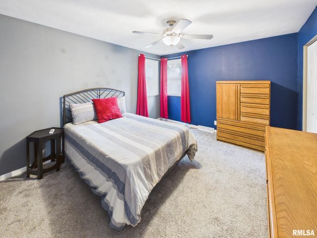 423 E JEFFERSON Street, Riverton, IL 62561