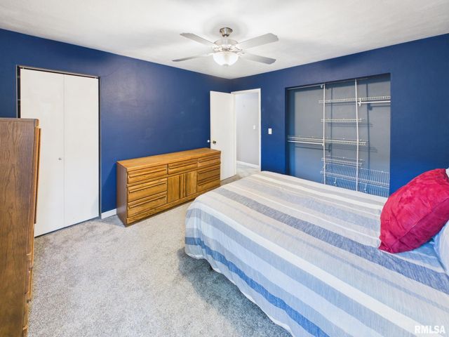 423 E JEFFERSON Street, Riverton, IL 62561