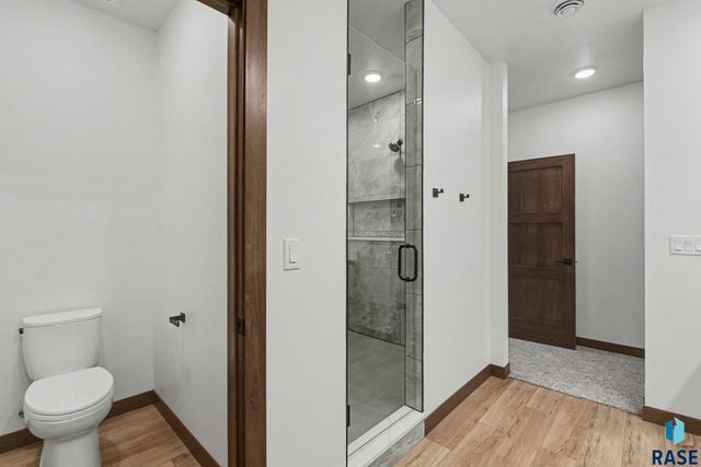 825 N Sylvan Dr Drive, Sioux Falls, SD 57110