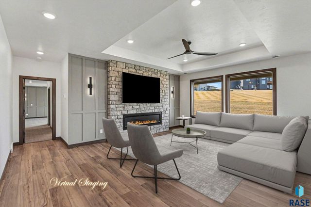 825 N Sylvan Dr Drive, Sioux Falls, SD 57110