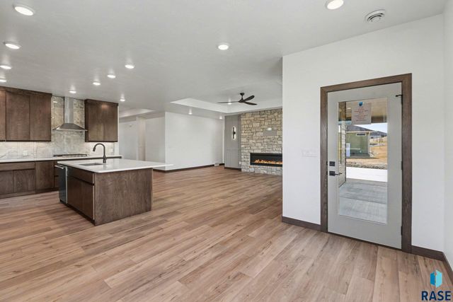 825 N Sylvan Dr Drive, Sioux Falls, SD 57110