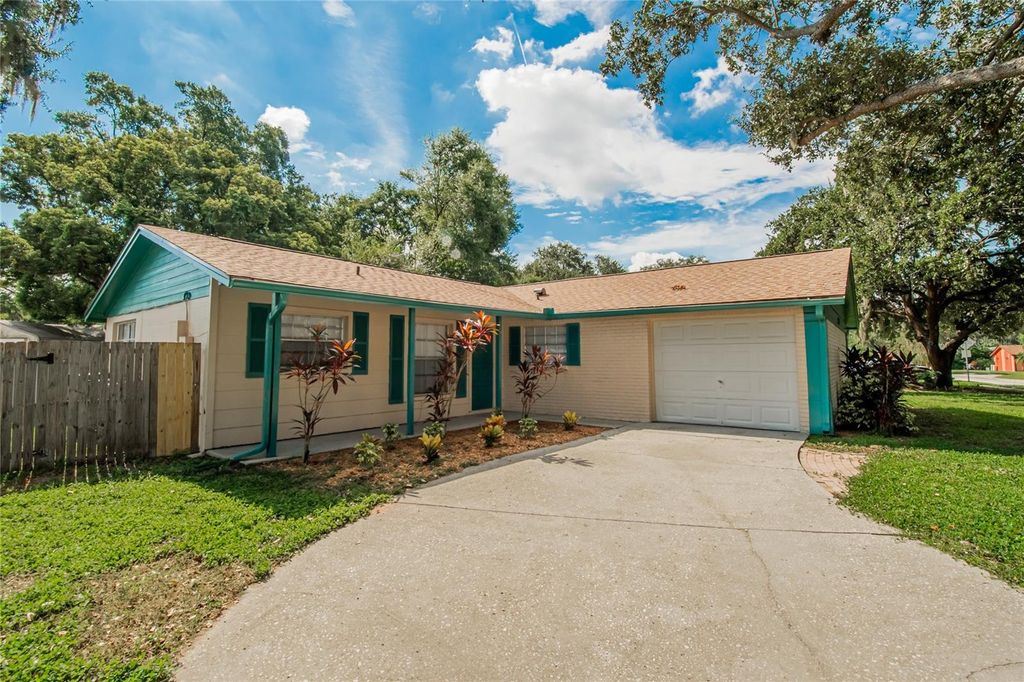 611 HIGHVIEW CIRCLE N, Brandon, FL 33510