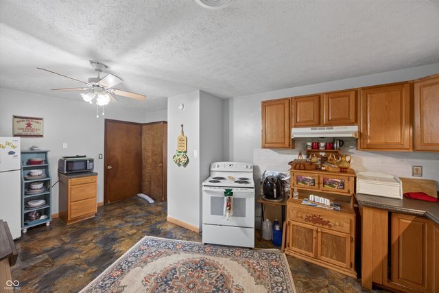 102 Juliet Lane, Bedford, IN 47421