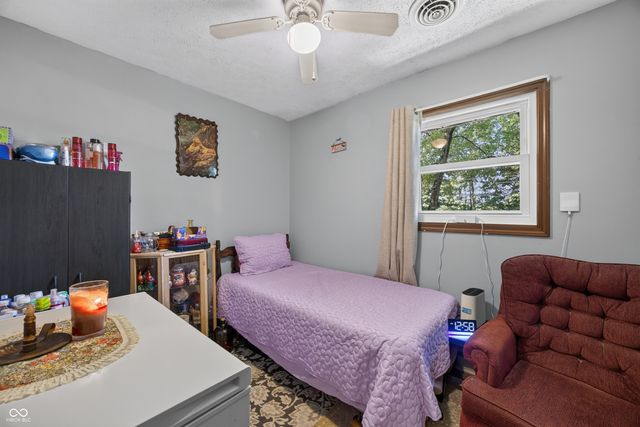 102 Juliet Lane, Bedford, IN 47421