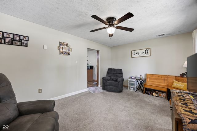 102 Juliet Lane, Bedford, IN 47421