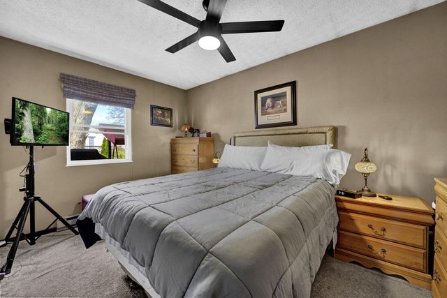 6558 Maple Way, Galloway, OH 43119