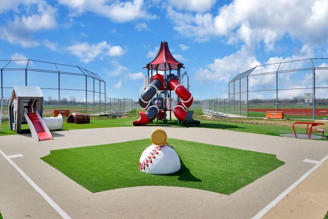 6558 Maple Way, Galloway, OH 43119