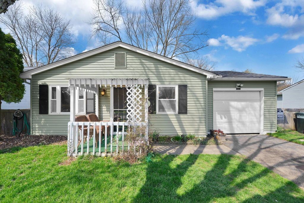 6558 Maple Way, Galloway, OH 43119