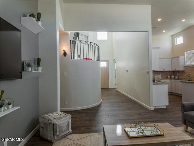 9753 Peaceful Valley Drive, El Paso, TX 79927