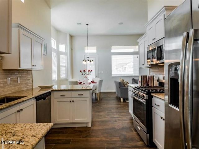 9753 Peaceful Valley Drive, El Paso, TX 79927