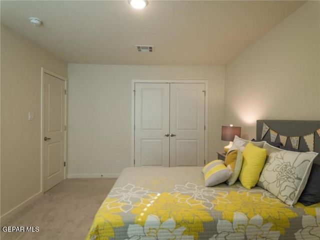 9753 Peaceful Valley Drive, El Paso, TX 79927