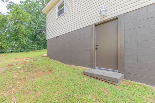 214 Cave Street, Rossville, GA 30741