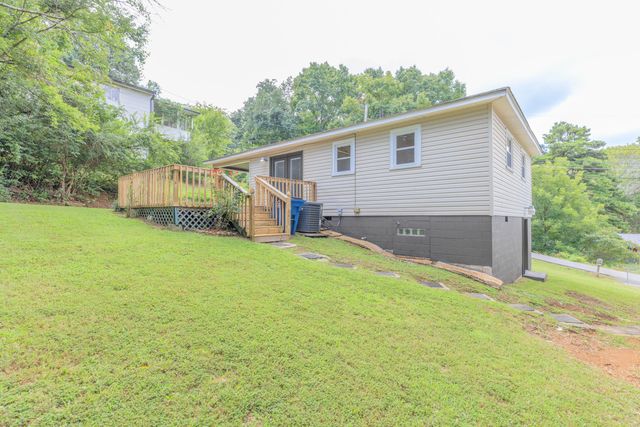 214 Cave Street, Rossville, GA 30741