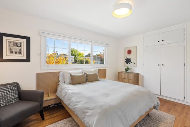 2504 Hastings Avenue, Redwood City, CA 94061