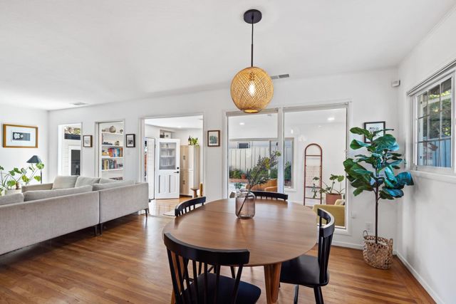 2504 Hastings Avenue, Redwood City, CA 94061