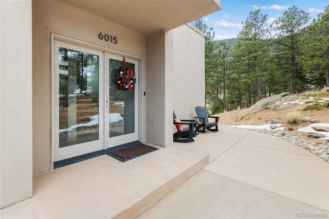 6015 Waterfall Loop, Manitou Springs, CO 80829
