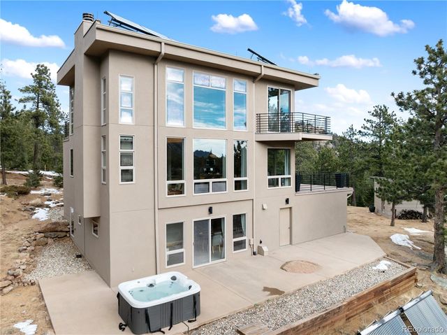 6015 Waterfall Loop, Manitou Springs, CO 80829