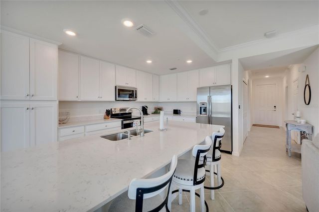 17510 GAWTHROP DRIVE 203, Lakewood Ranch, FL 34211