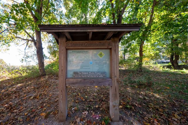 35 Hotchkiss Lane, Madison, CT 06443