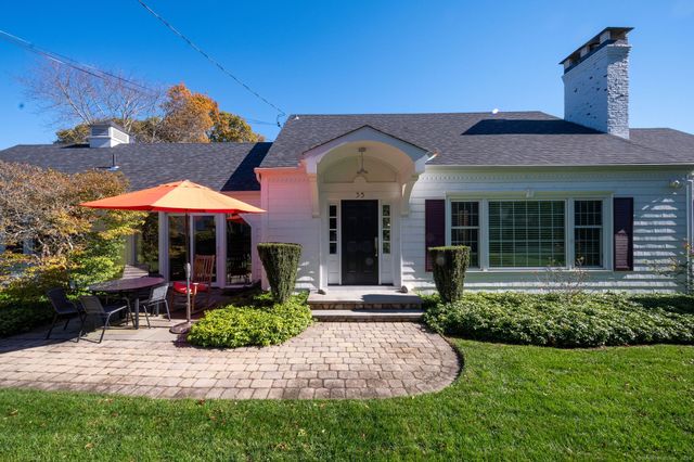 35 Hotchkiss Lane, Madison, CT 06443