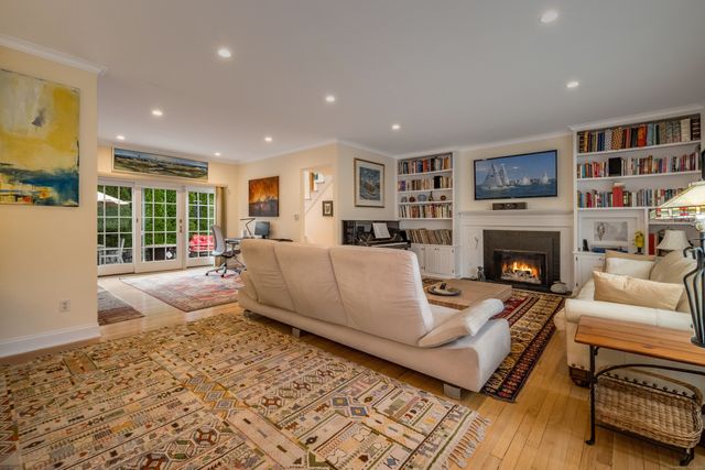 35 Hotchkiss Lane, Madison, CT 06443