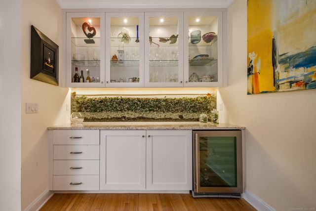 35 Hotchkiss Lane, Madison, CT 06443