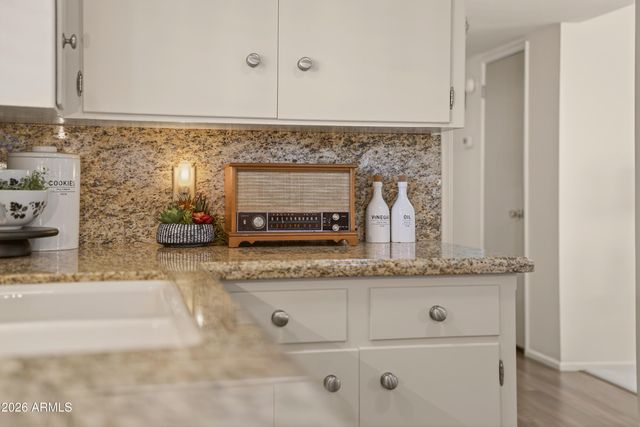 5910 E EDGEMONT Avenue, Scottsdale, AZ 85257