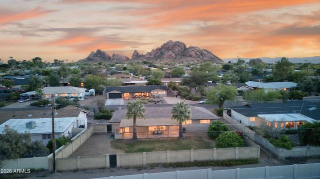 5910 E EDGEMONT Avenue, Scottsdale, AZ 85257