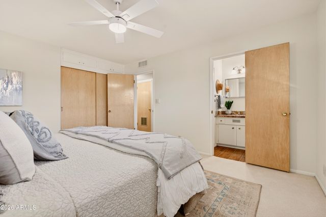 5910 E EDGEMONT Avenue, Scottsdale, AZ 85257