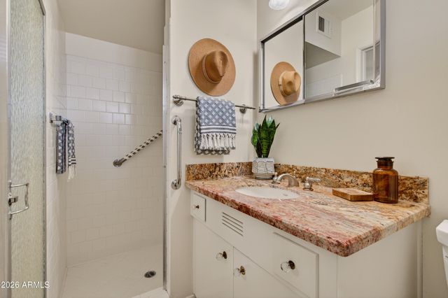 5910 E EDGEMONT Avenue, Scottsdale, AZ 85257