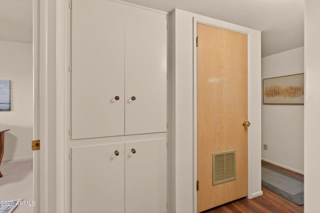 5910 E EDGEMONT Avenue, Scottsdale, AZ 85257