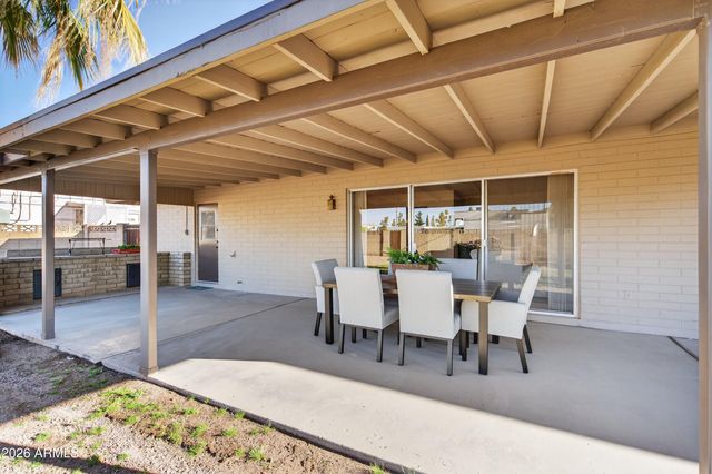 5910 E EDGEMONT Avenue, Scottsdale, AZ 85257