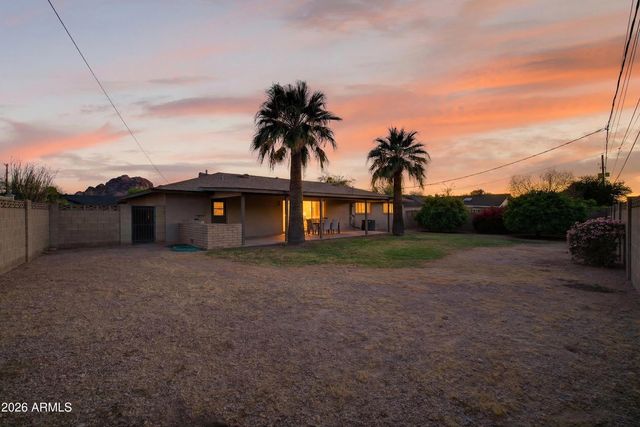 5910 E EDGEMONT Avenue, Scottsdale, AZ 85257