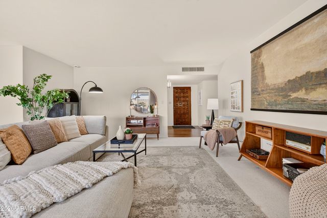 5910 E EDGEMONT Avenue, Scottsdale, AZ 85257