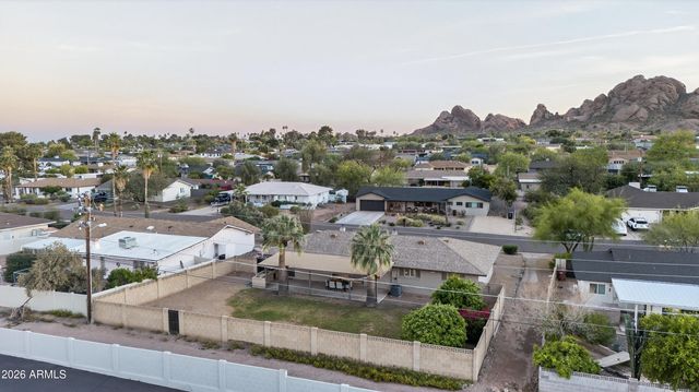 5910 E EDGEMONT Avenue, Scottsdale, AZ 85257