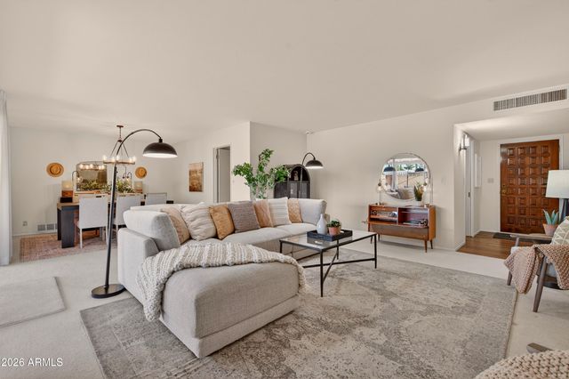 5910 E EDGEMONT Avenue, Scottsdale, AZ 85257