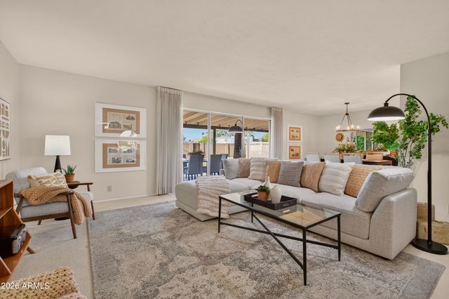 5910 E EDGEMONT Avenue, Scottsdale, AZ 85257