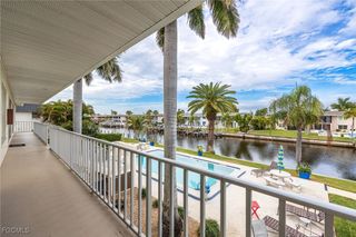 843 SE 46th LN 6, Cape Coral, FL 33904