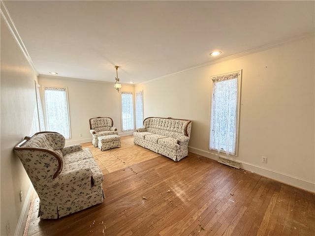 27 Shean Street, Cranston, RI 02920