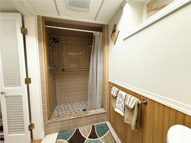 27 Shean Street, Cranston, RI 02920